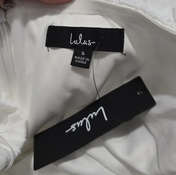 🎀$20 SALE🎀NWT Lulu's Elevated Sensation White 3D Floral Embroidered Midi Dress - Picture 6 of 8